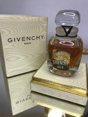 Le de Givenchy pure parfum 30 ml. Extreme rare original 1957. Crystal bottle. Sealed