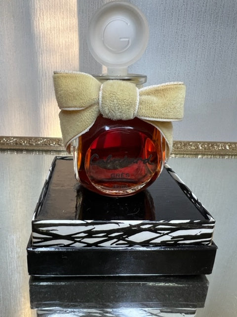 Cabochard Gres pur parfum 30 ml. Édition vintage 1970. Flacon scellé.