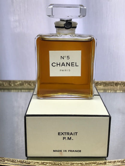 Chanel No 5 extrait 28 ml (PM). Rare original 1961 edition. Sealed bottle