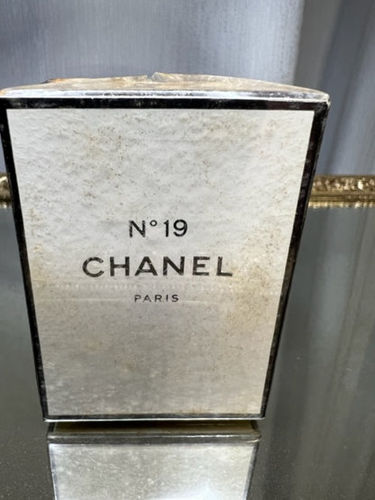 Chanel No 19 extrait 7 ml. Vintage original 1970. Scellé
