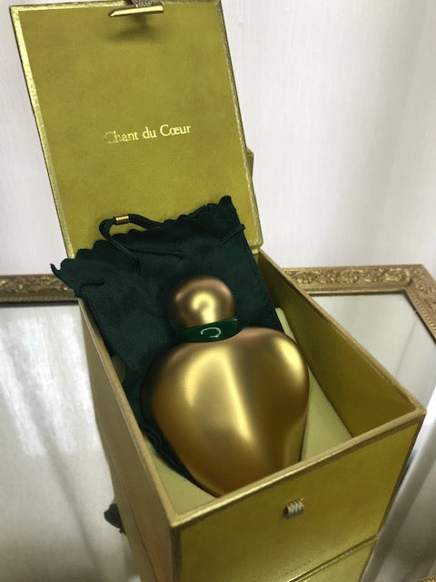 Chant du Coeur Shiseido pure parfum 7,5 ml. Splendida custodia dorata. Sigillato. Pieno. Ottimo!