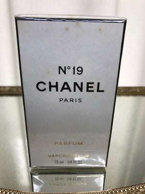 Chanel No 19 pure parfum 7,5 ml. Vintage 1991. Sealed