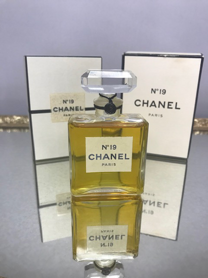 Chanel n° 19 estratto 14 ml. Rara edizione originale anni '70. Sigillato