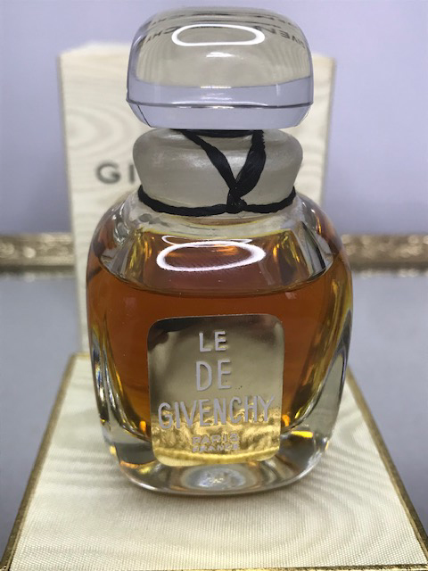 Le de Givenchy pure parfum 30 ml. Extreme rare original 1957. Crystal bottle. Sealed