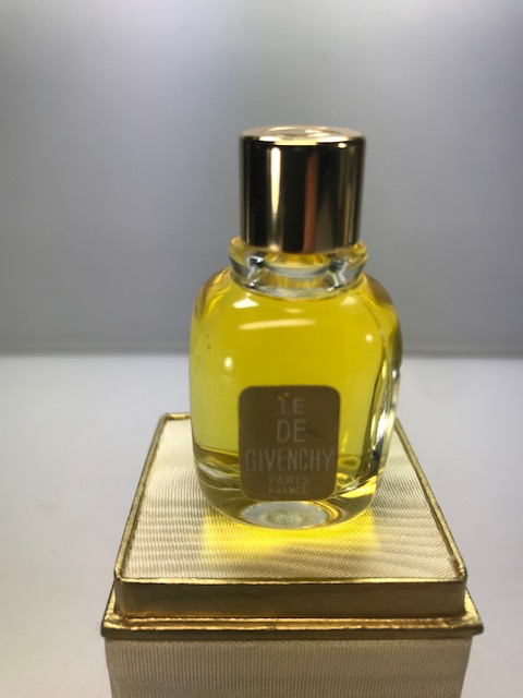 Le de Givenchy pur parfum 7,5 ml. Rare, vintage années 60. Scellé